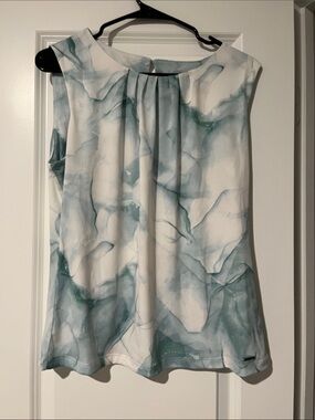 Calvin Klein White & Teal Marble-Print Sleeveless Top